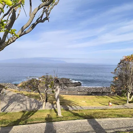 Oasis De Lia -puerto Santiago アパート