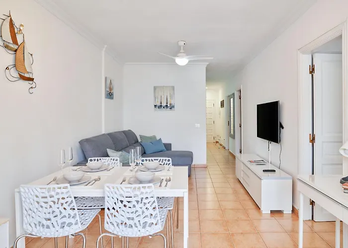 Oasis De Lia -puerto Santiago *